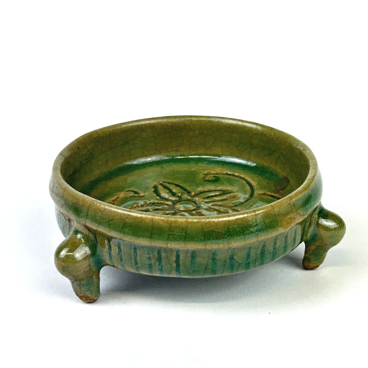 SMALL CHINESE CELADON GLAZED CENSER.