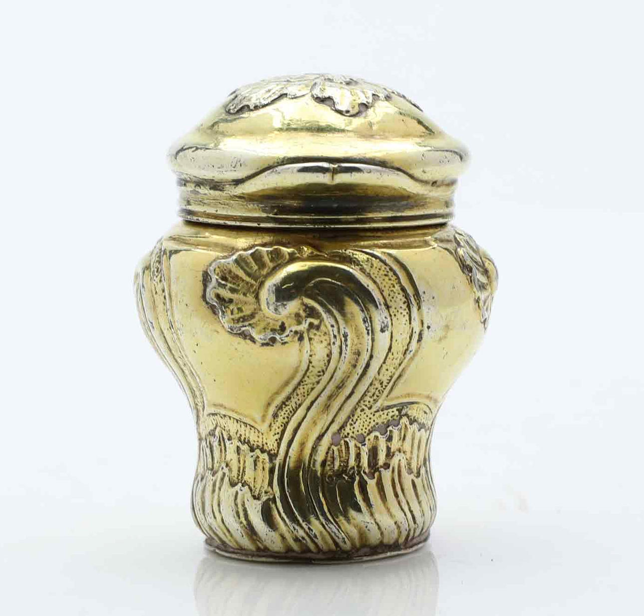 A silver olfactory box, gilt, Rococo, 18th century.