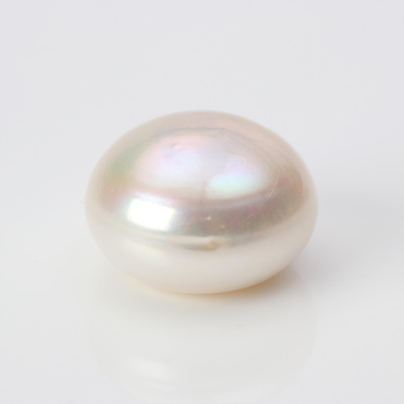 PEARL BUFF TOP approx. 18 x 12 mm.