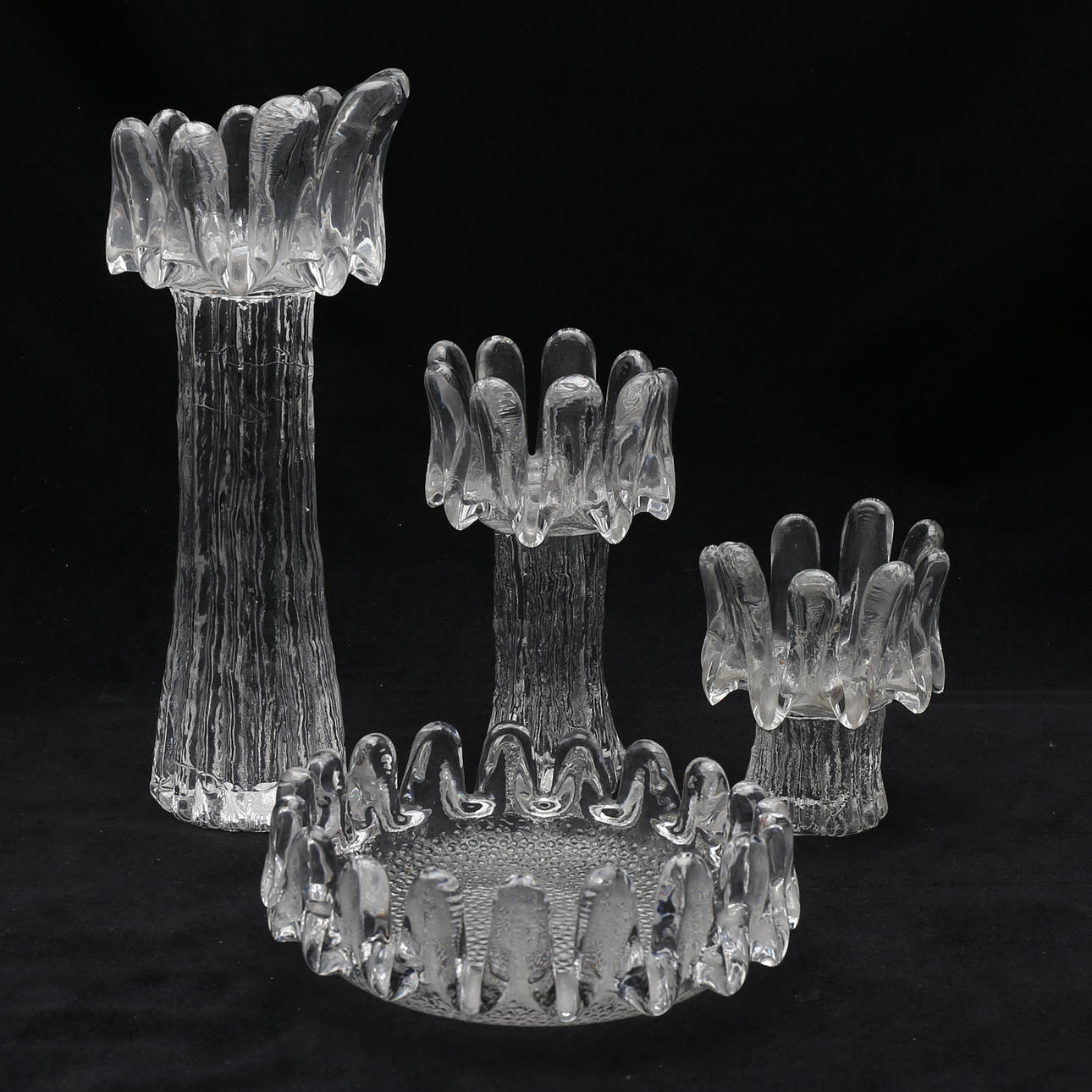 GÖRAN WÄRFF. "Sunflower" 4 delar glas, Kosta Boda 1970-tal.