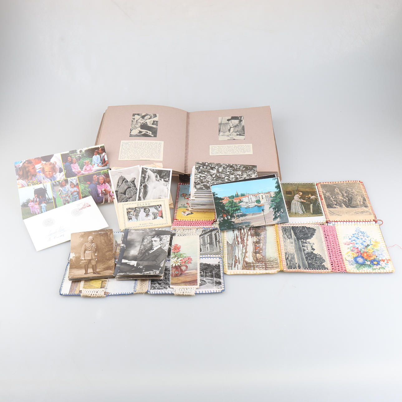 KURIOSA, parti, scrapbog, autografer, samlekort og postkort.