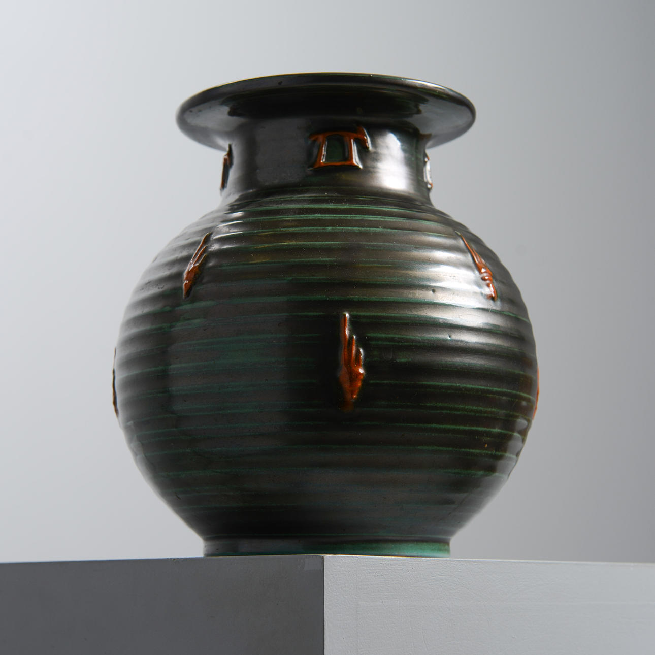 URN, model 2278, Upsala-Ekeby, 1932-35.