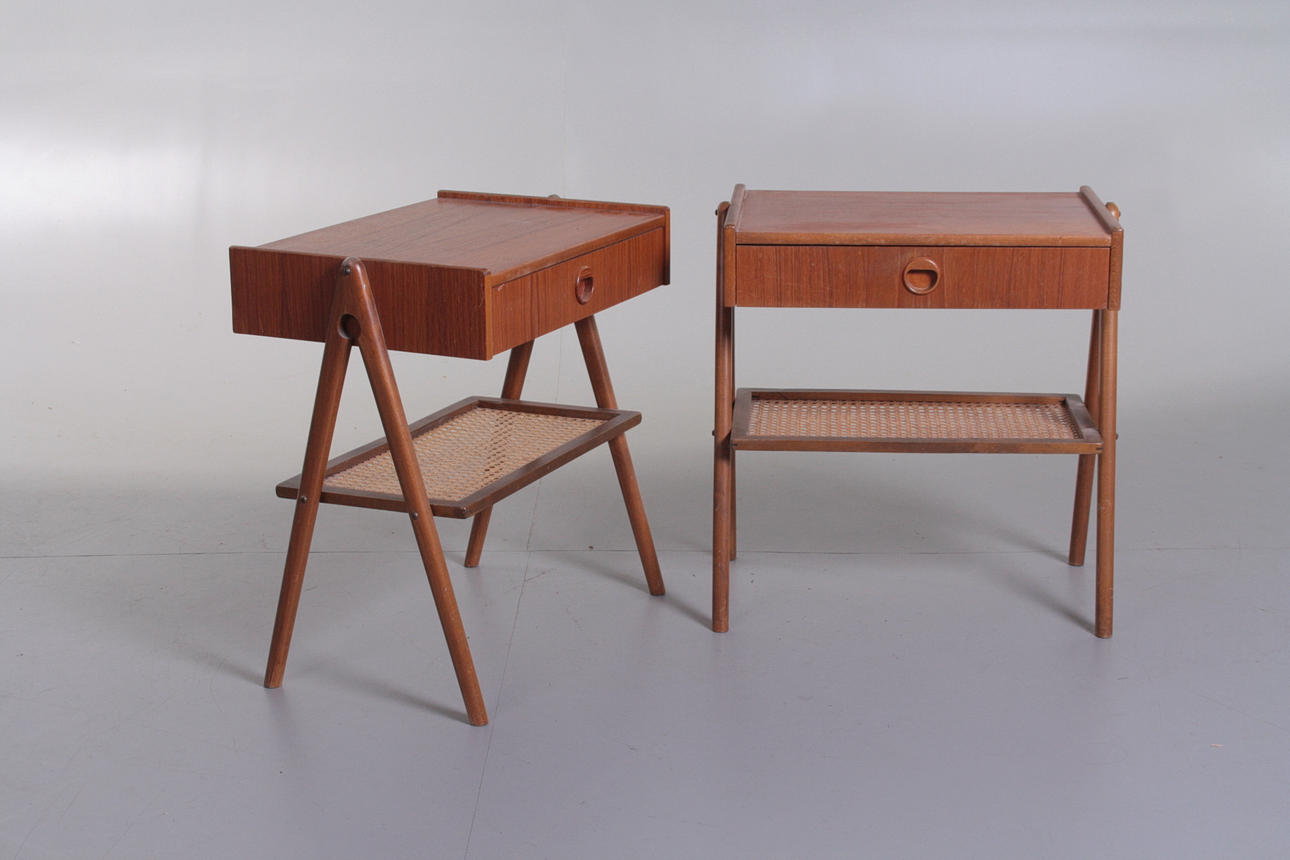 NATTDUKSBORD, 2 delar, teak, 1960-tal.