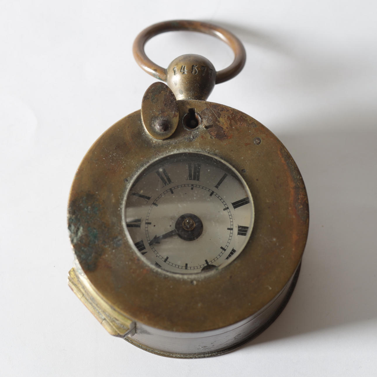 A brass night watch clock, 18th/20th century.