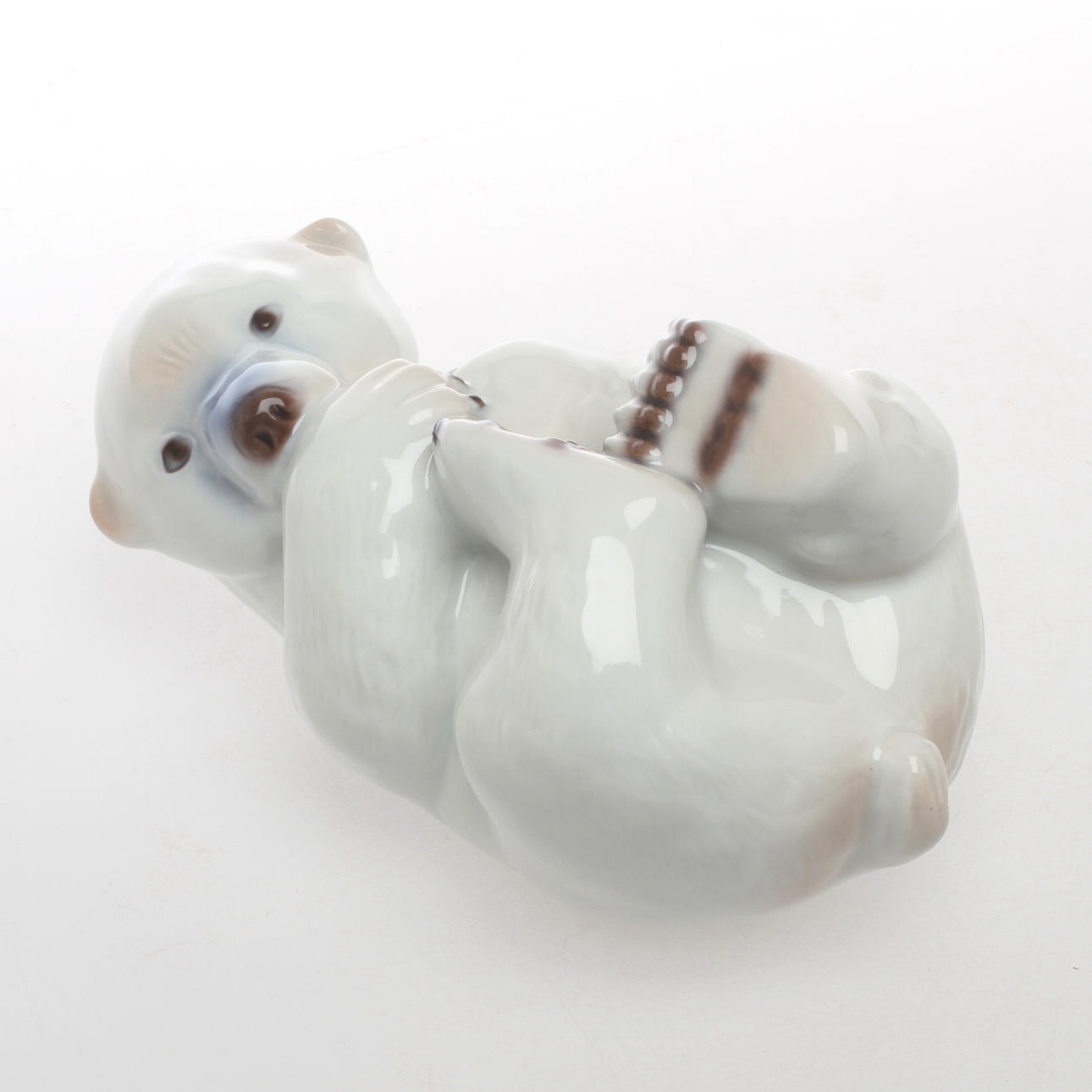 FIGURIN, Isbjörn, modell nr 538, Royal Copenhagen.