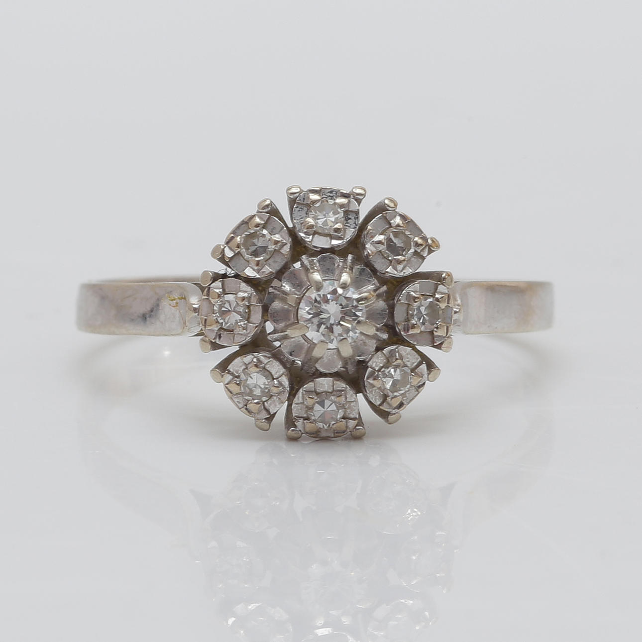DIAMANTRING, 18K VITGULD, 0,20ct.