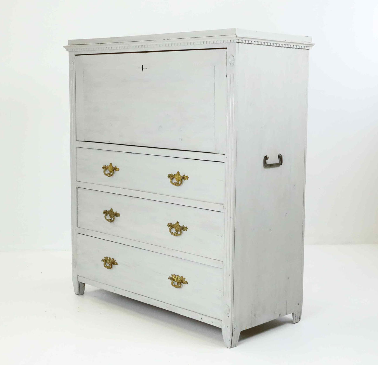 An almoge sideboard, 19th century.