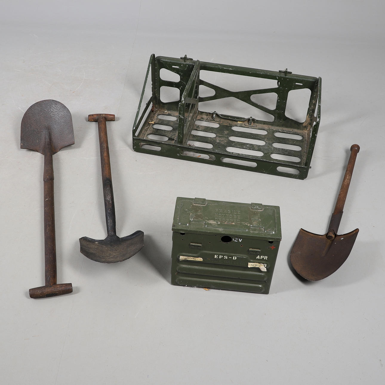 TWO MILITARY ISSUE GENERAL PURPOSE SHOVELS AND OTHER ITEMS. Weapons ...