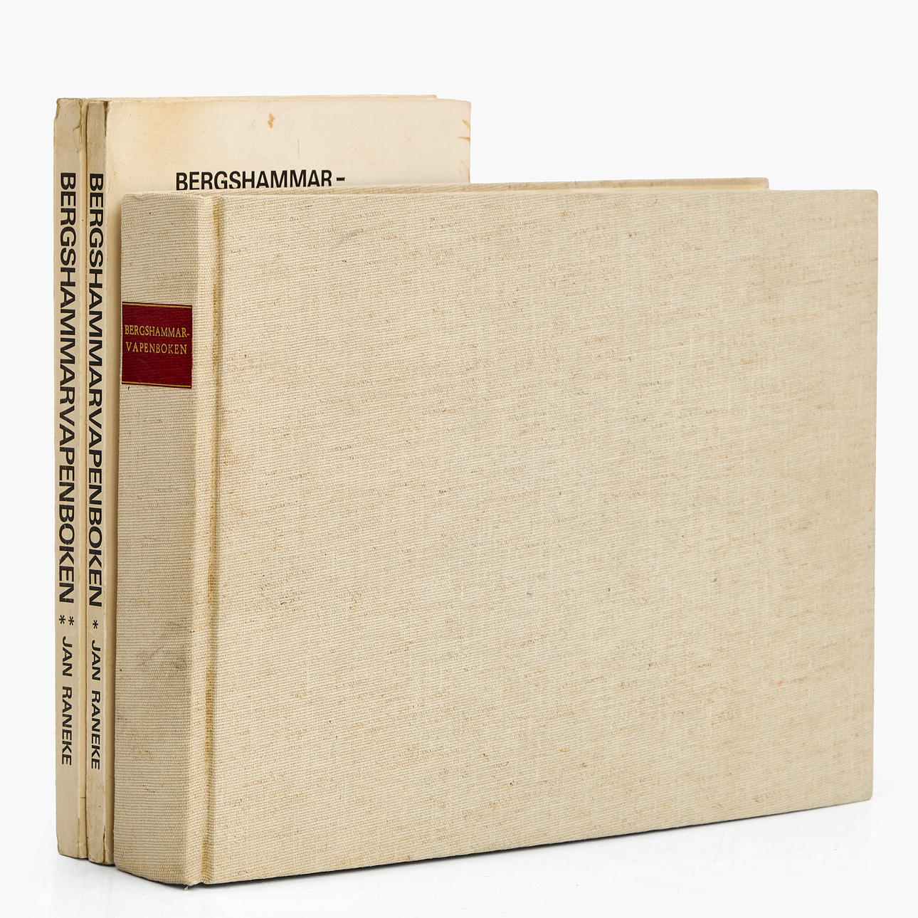 THE MOUNTAIN HAMMER WEAPON BOOK (3 vols.). book, booklets.