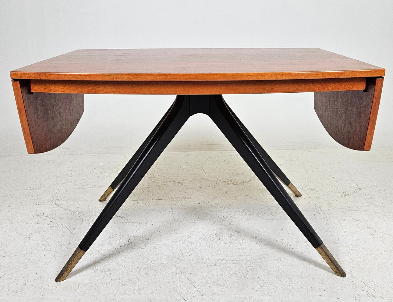 SOFFBORD, Svenska Möbelfabrikerna(SMF), Bodafors, 1940-tal.