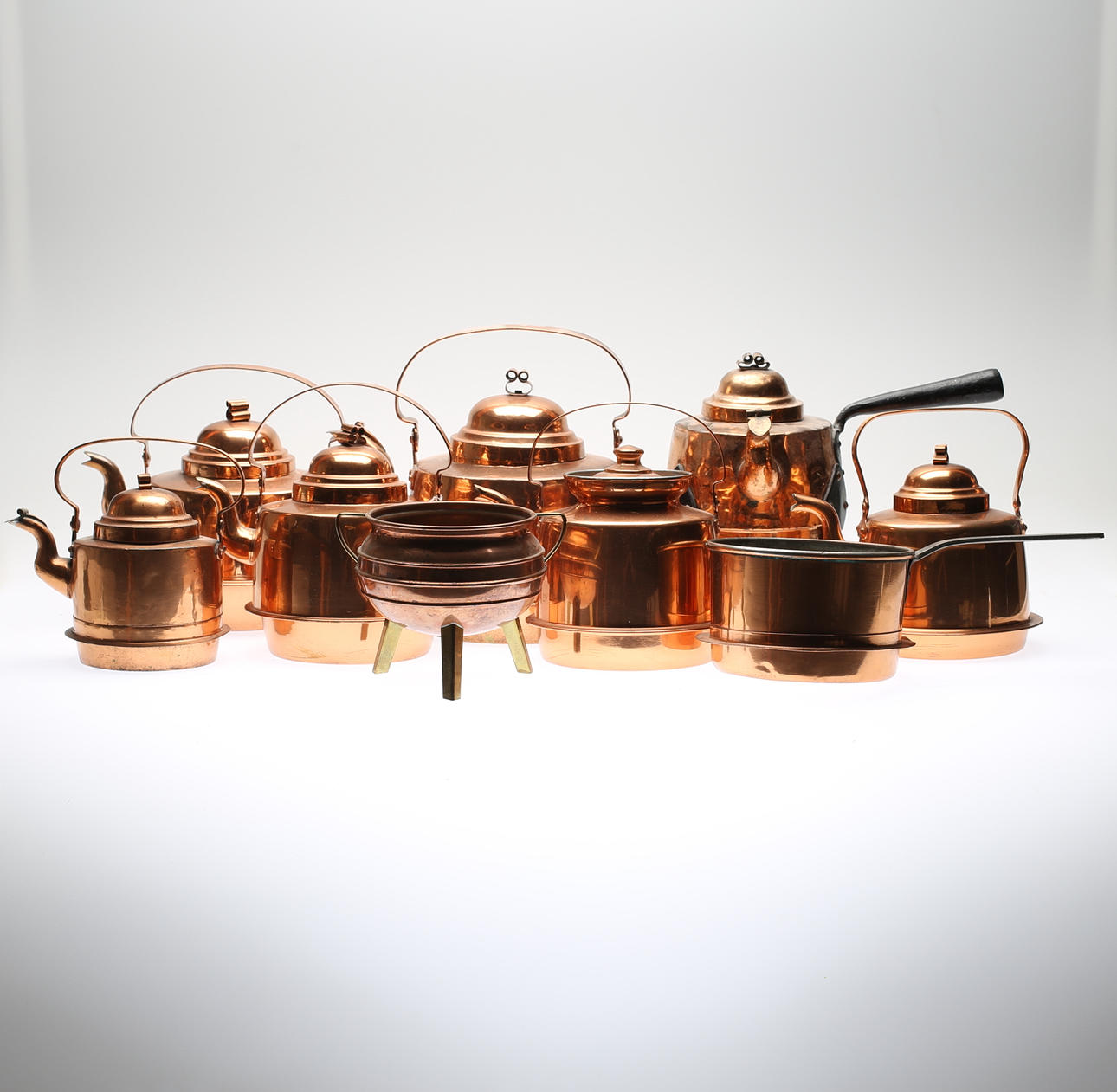 KOPPARFÖREMÅL, 9 st, Eskilstuna och Skultuna, 1900-talets andra hälft.