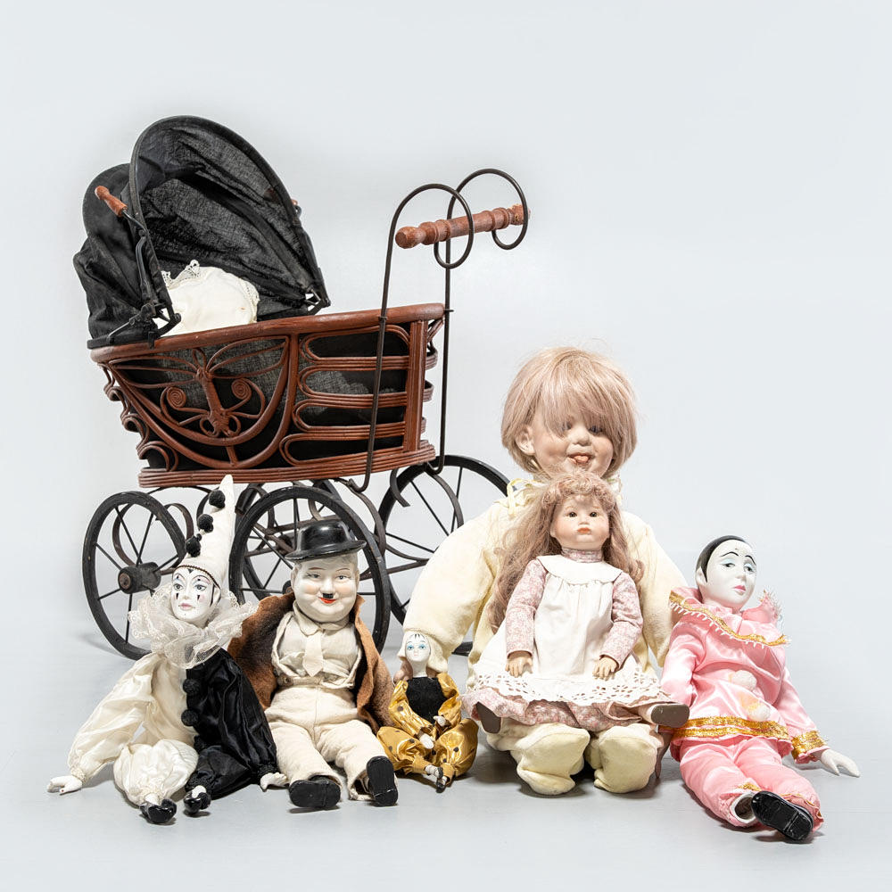 STROLLER & DOLLS, 6 pieces.