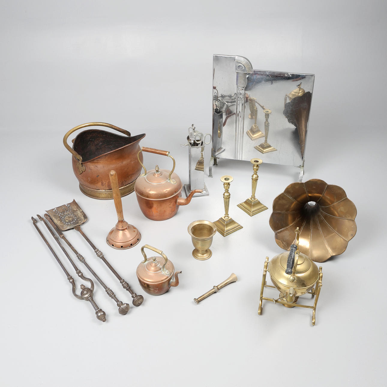 ART DECO CHROMED FIRE SCREEN, TOOLS, COPPER AND BRASS.