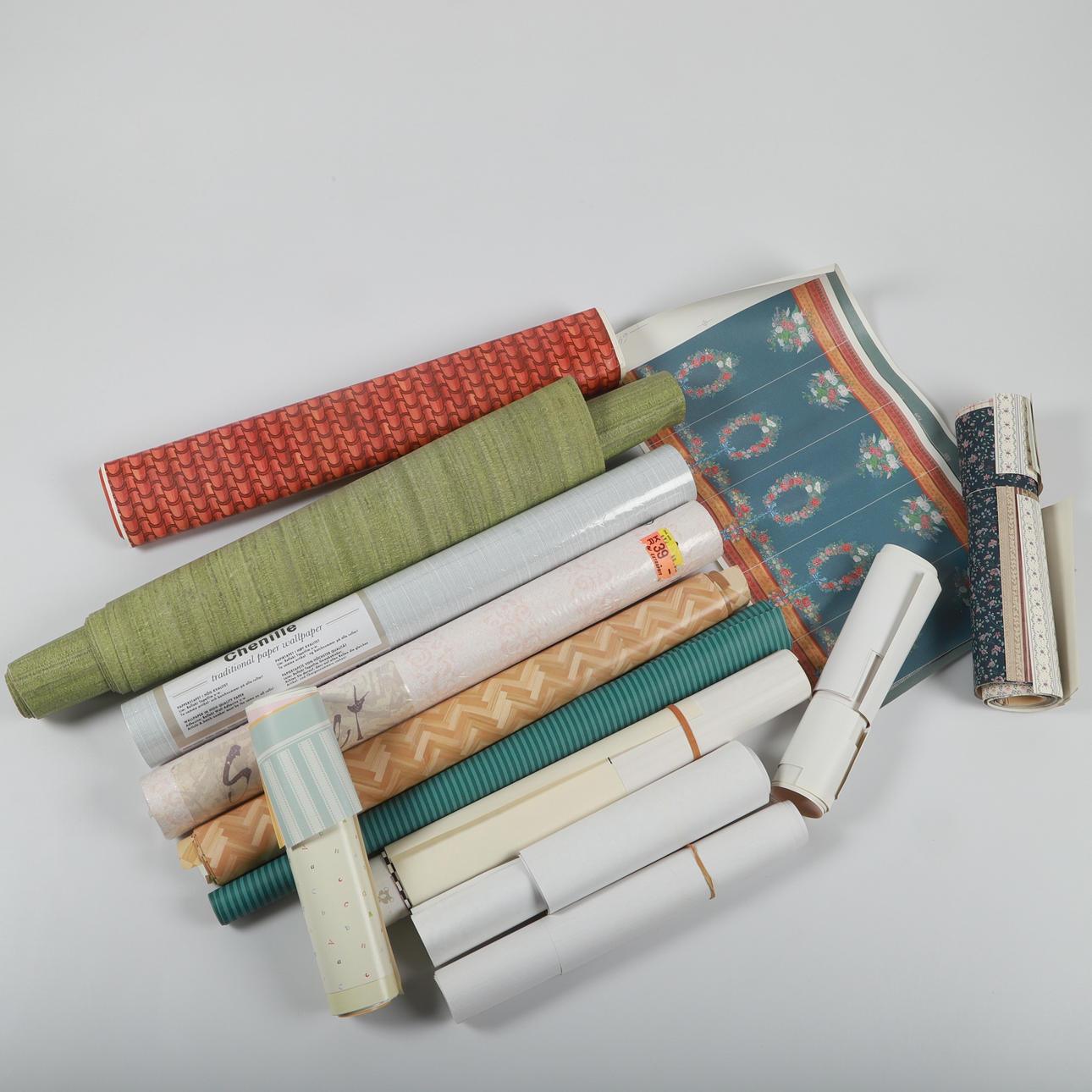 DOCK OR VIEWING CABINET MINIATURES, Wallpaper, approx. 12 rolls.