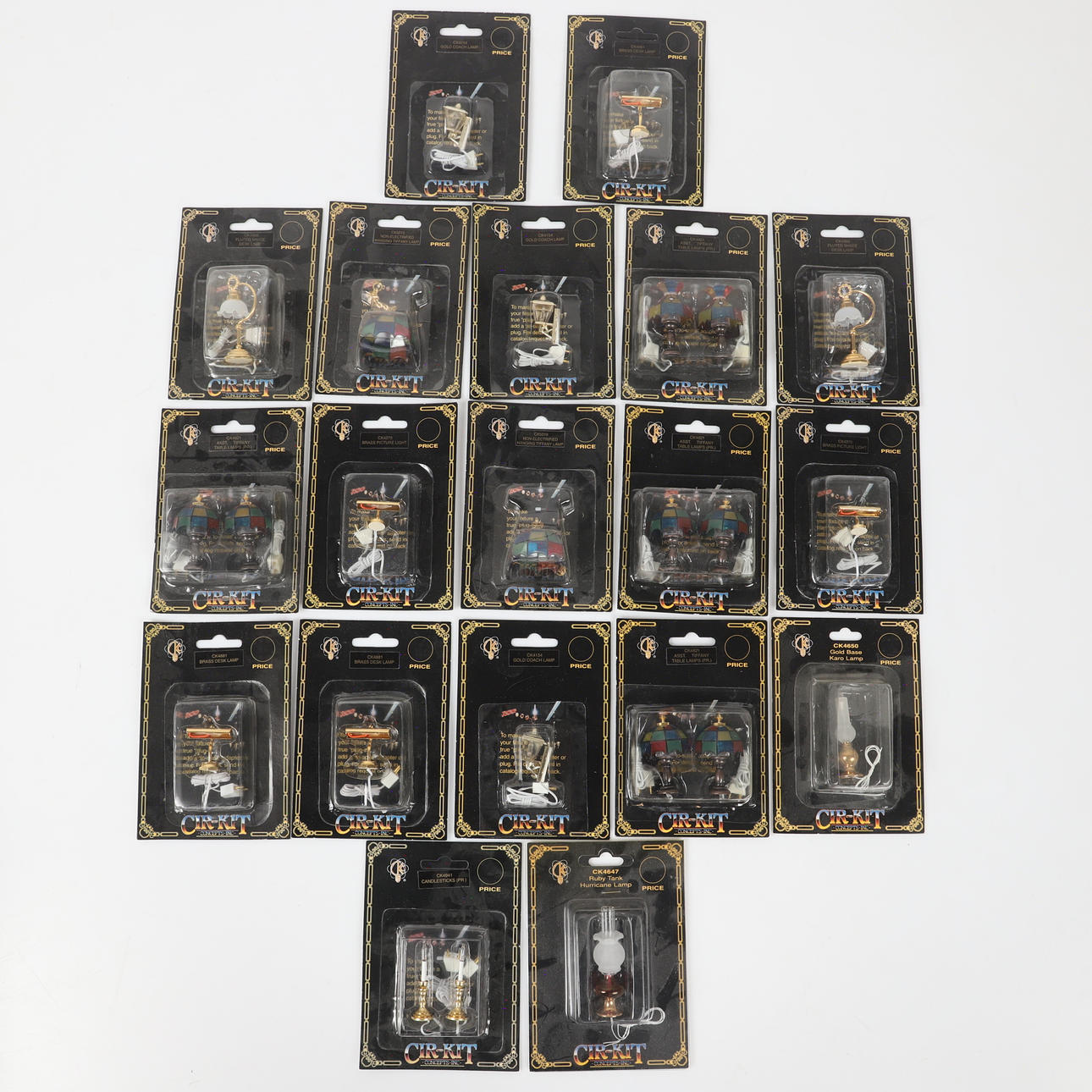 DOCK- ELLER TITTSKÅPSMINIATYRER, ca 19 förpackningar, CIR-KIT.