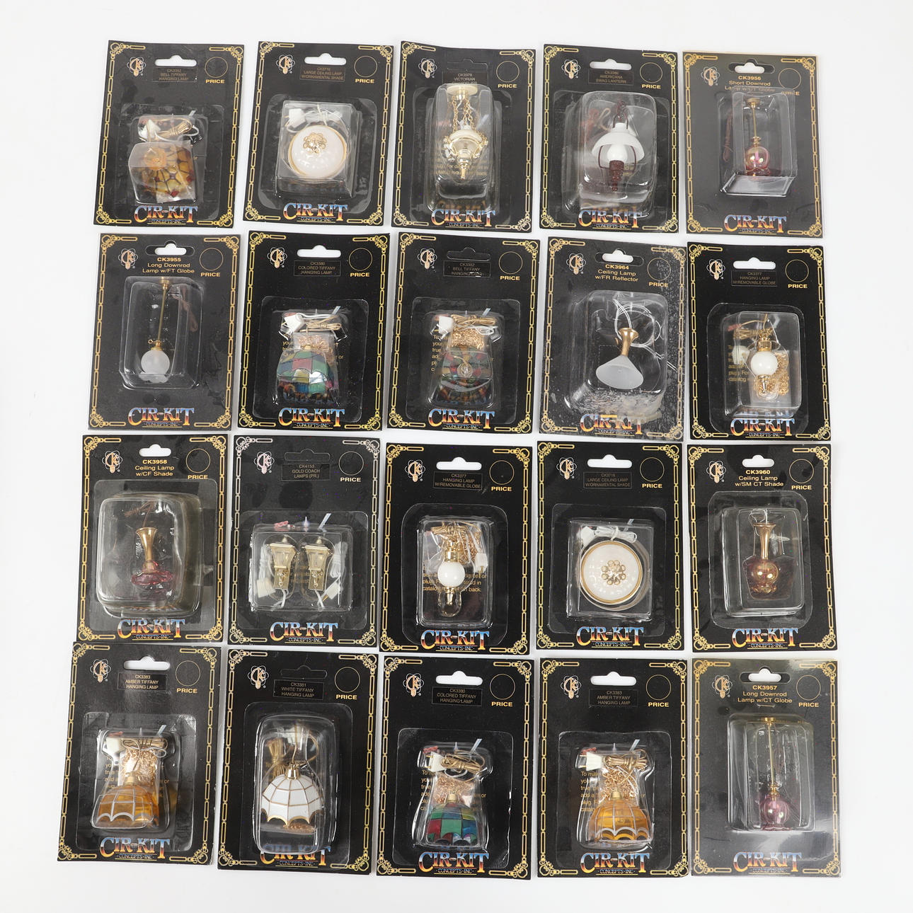 DOCK- ELLER TITTSKÅPSMINIATYRER, ca 20 förpackningar, CIR-KIT.