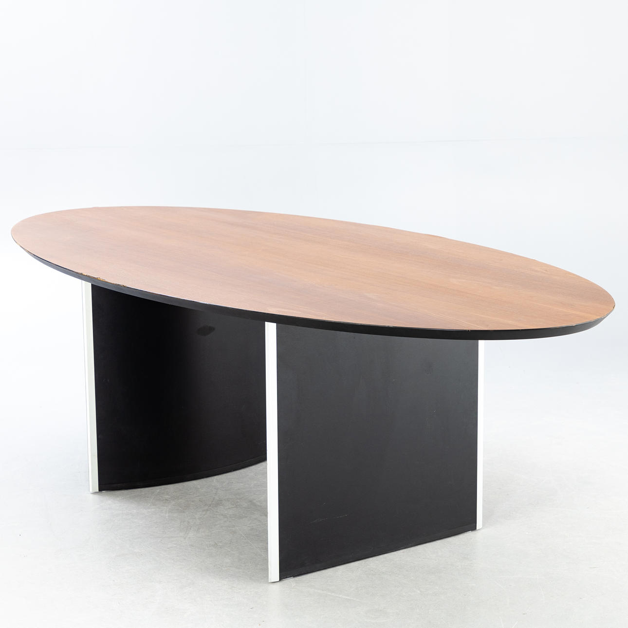 'Elipse' dining table probably Italy, late 20s. Jh.