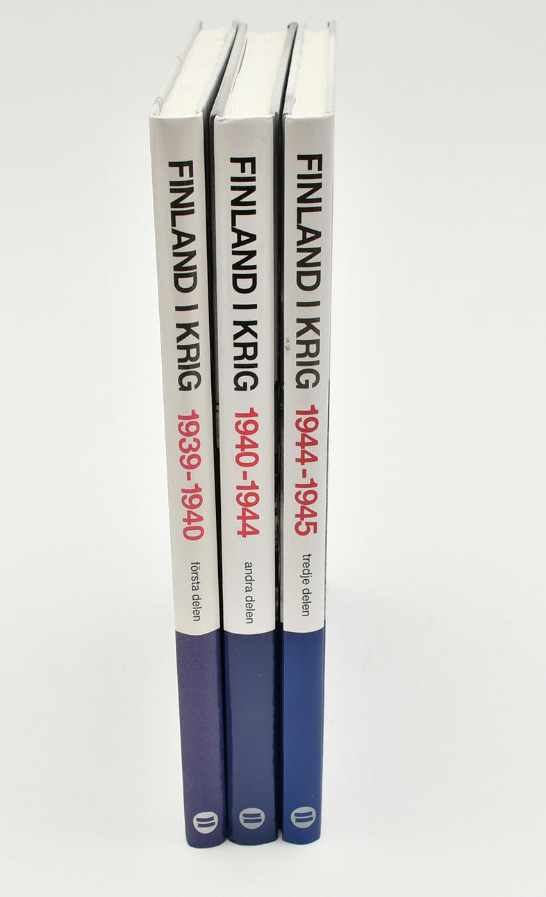 Böcker om Finland i krig. 3 volymer.