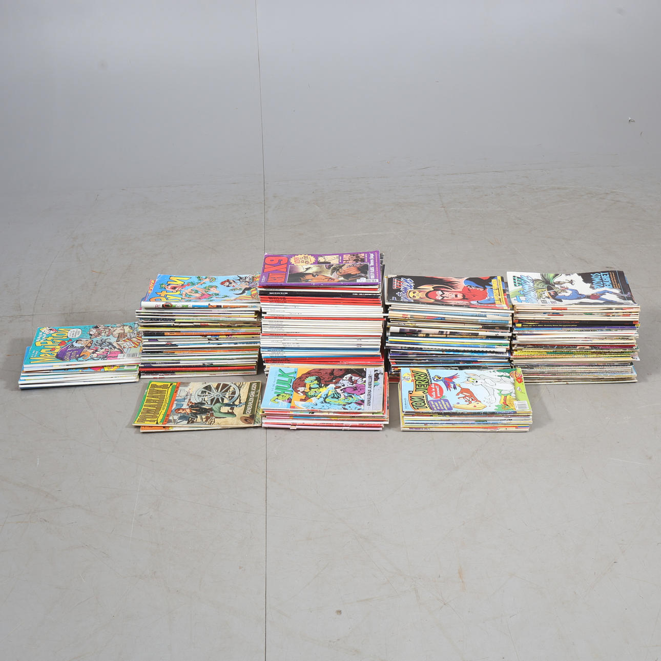 COMICS, ca. 253 pieces, mixed series.
