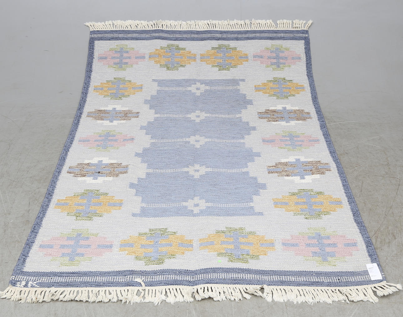 MATTA, rölakan, 1900-talets andra hälft, otydligt signerad, ca. 200x141 cm.