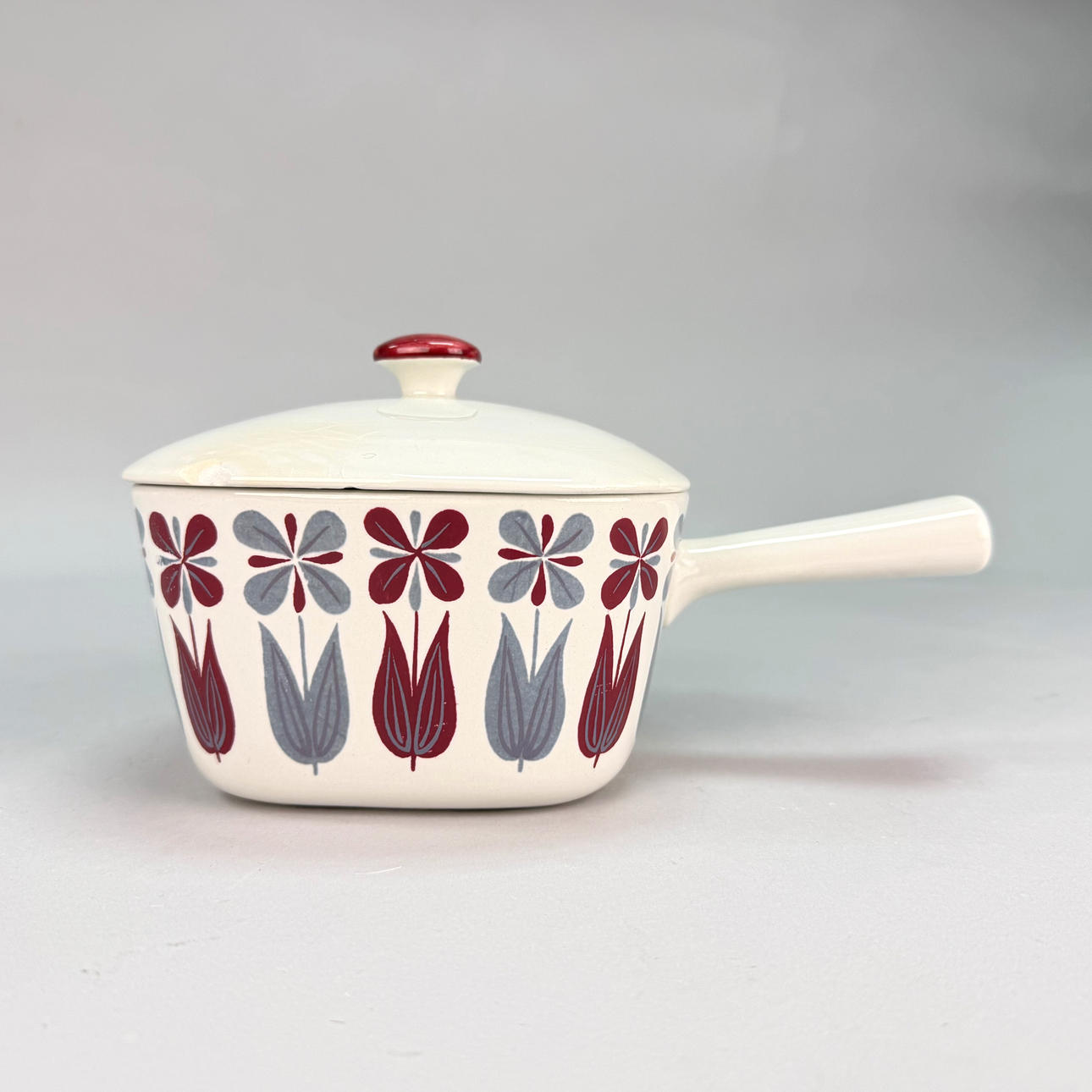 KAROTT - With cover, “LUX” Rörstrand.