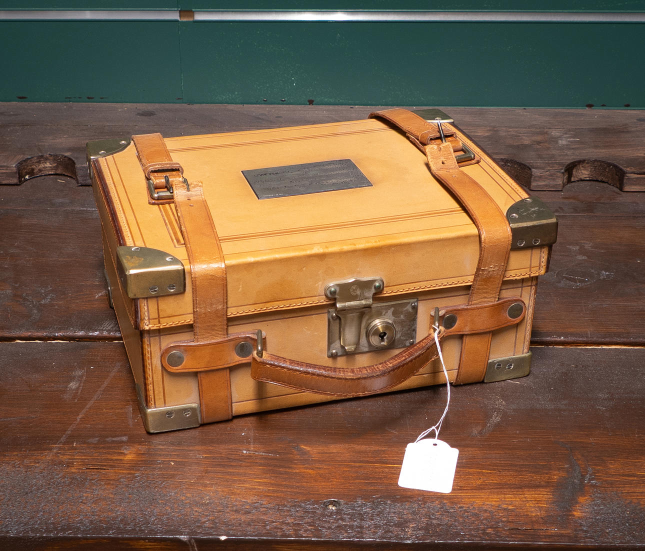 Cartridge case, leather, 20th century.