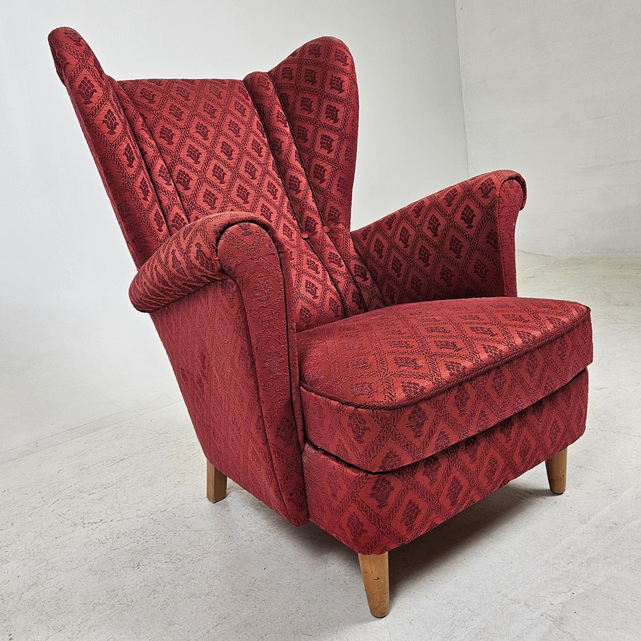 EAR-PATCH ARMCHAIR, 1940/50'S.