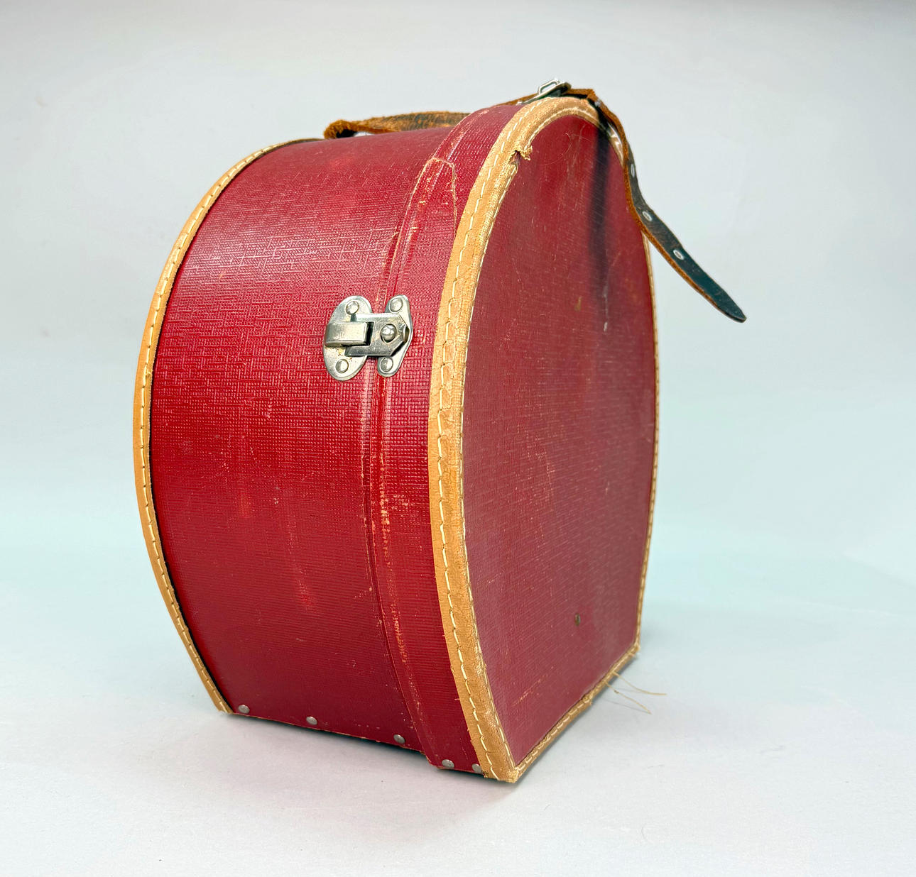 HATTASK, röd 1900 talets första hälft.