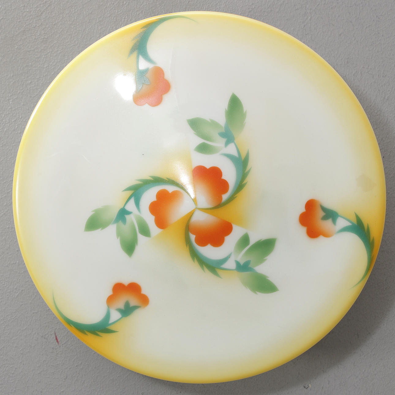 PLAFONDKUPA, glas, 1900-talets första hälft.