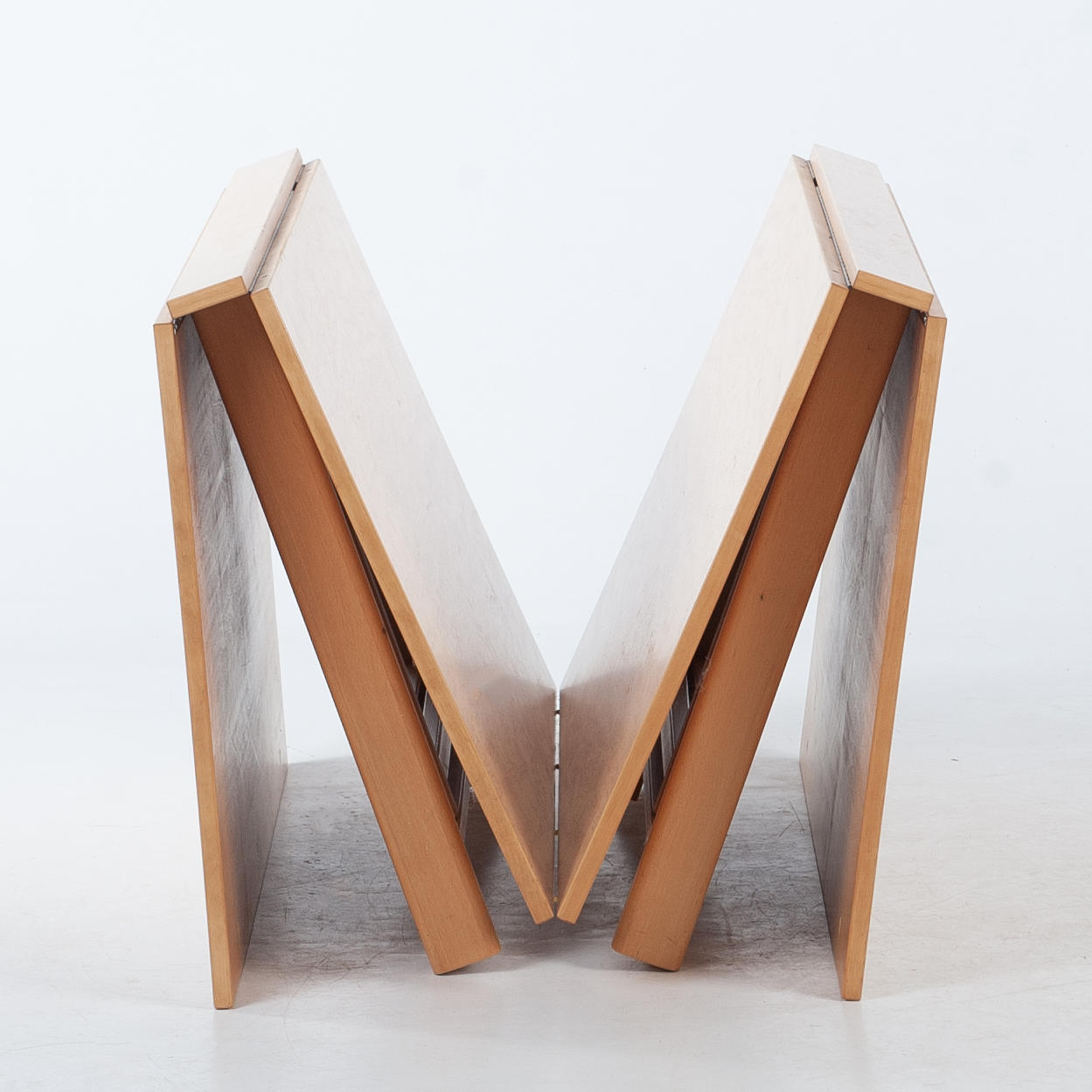 BRUNO MATHSSON. Percussion table/dining table, “Maria Flap”, masur birch, designed in 1936.