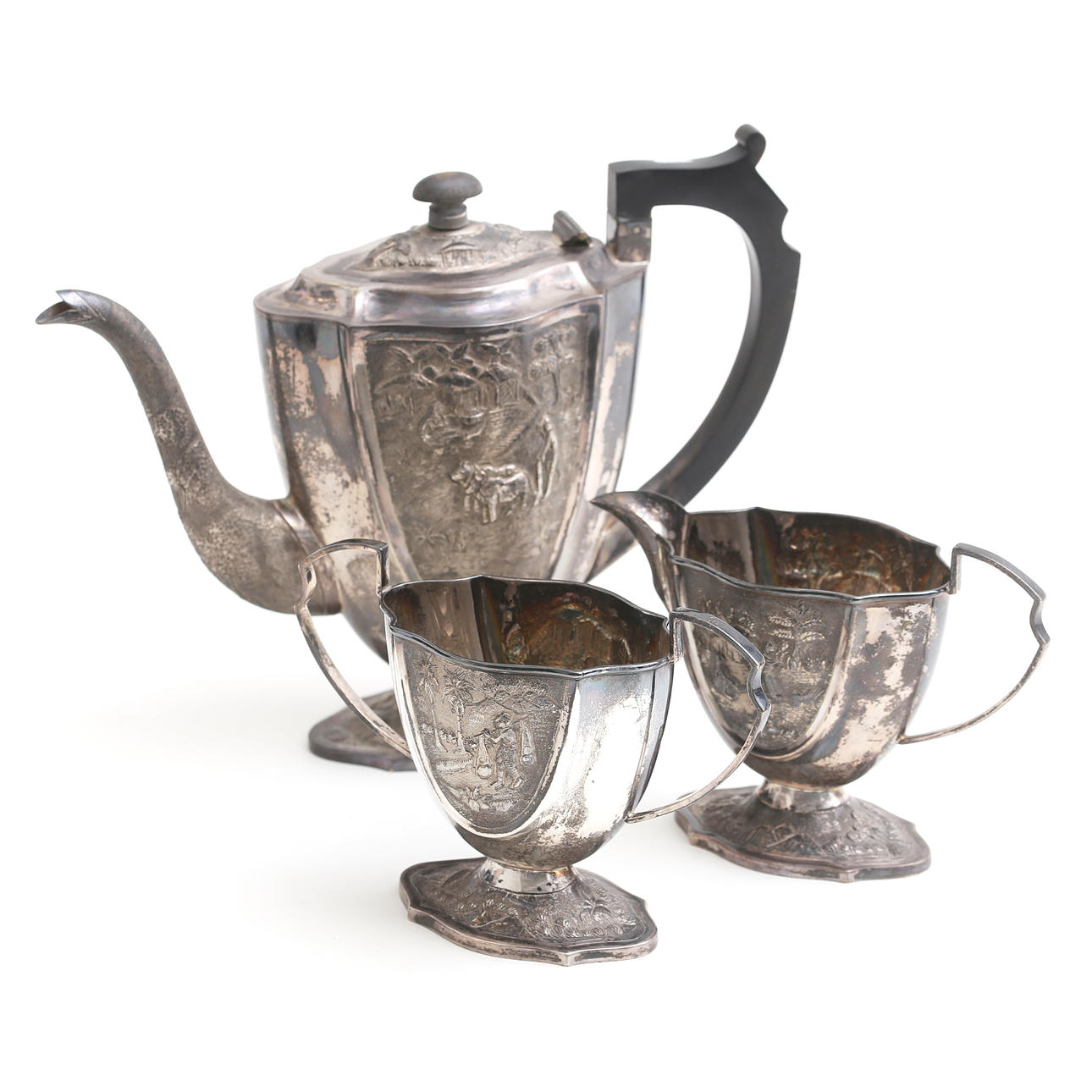 A 3-piece silver coffee set, early 20th century.