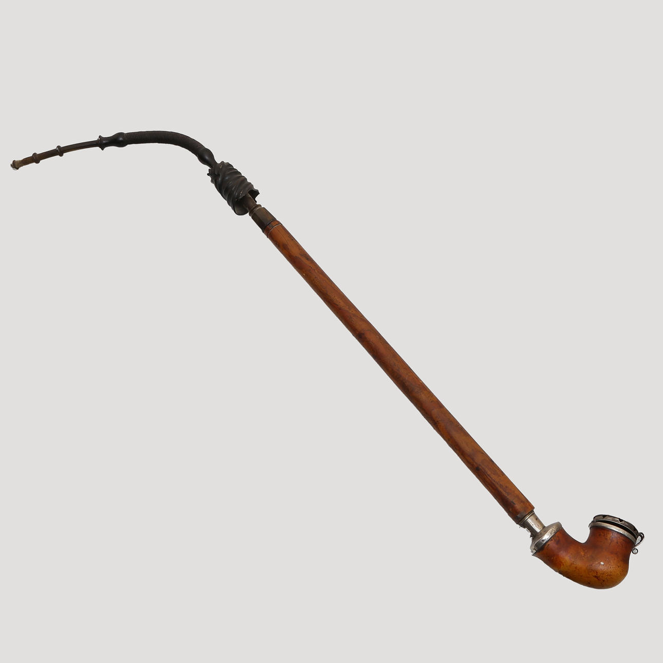 LONG PIPE 19TH CENTURY.