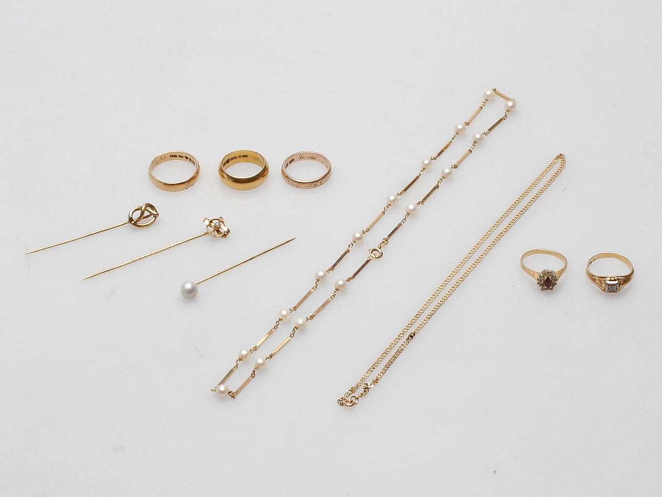 SMYCKEN, 14k/18k/23k guld, vikt ca 42 gram.