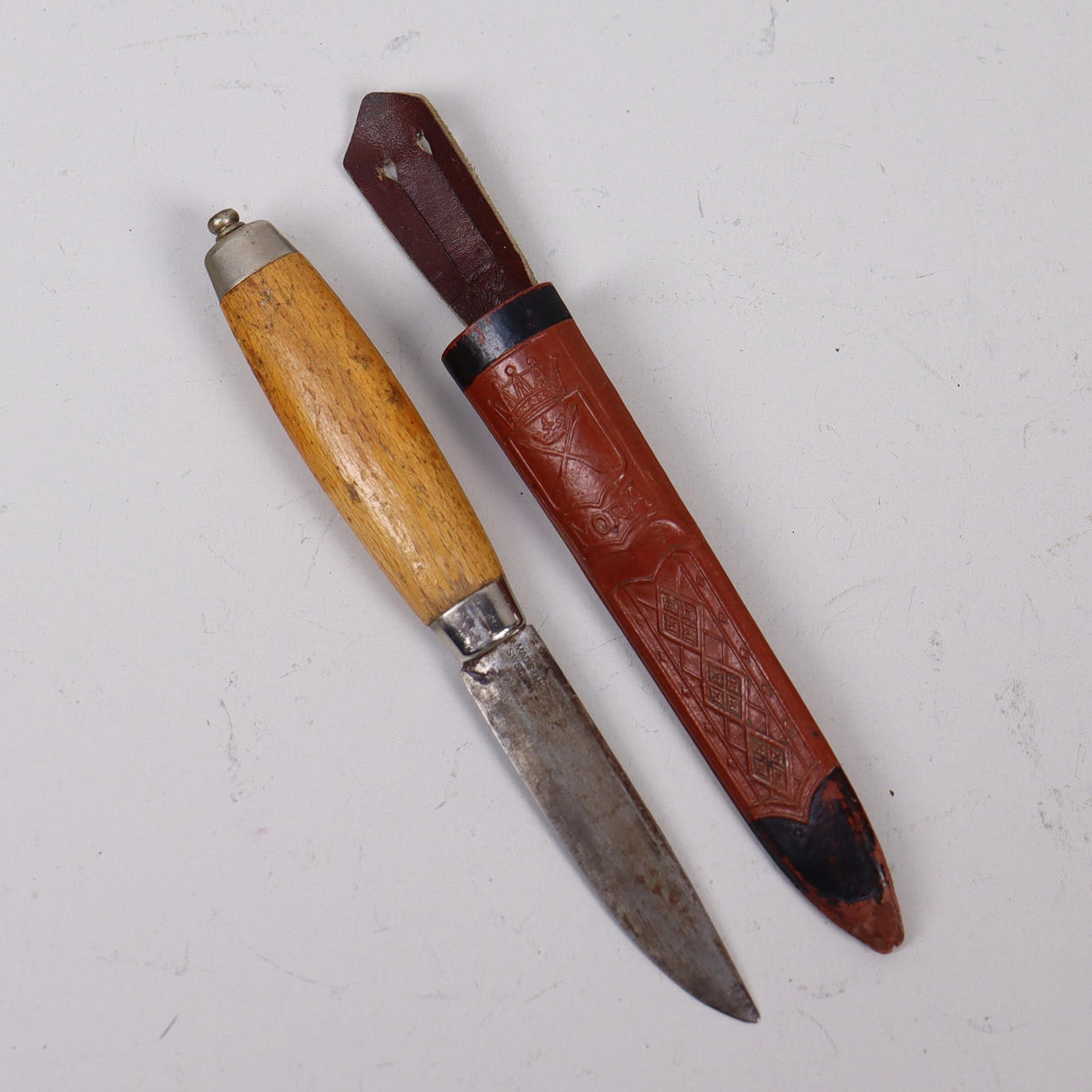 MORAKNIV, 20th century.