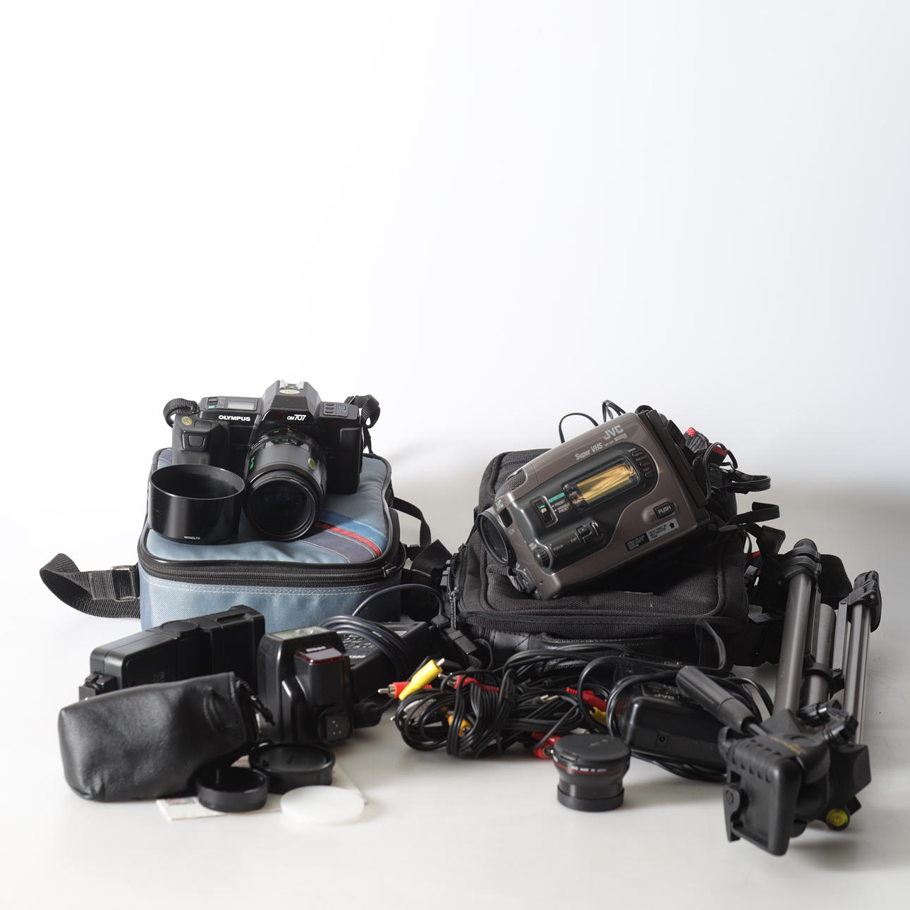 KAMERA & SUPER VHS, JVC & Olympus, 1900-tal.