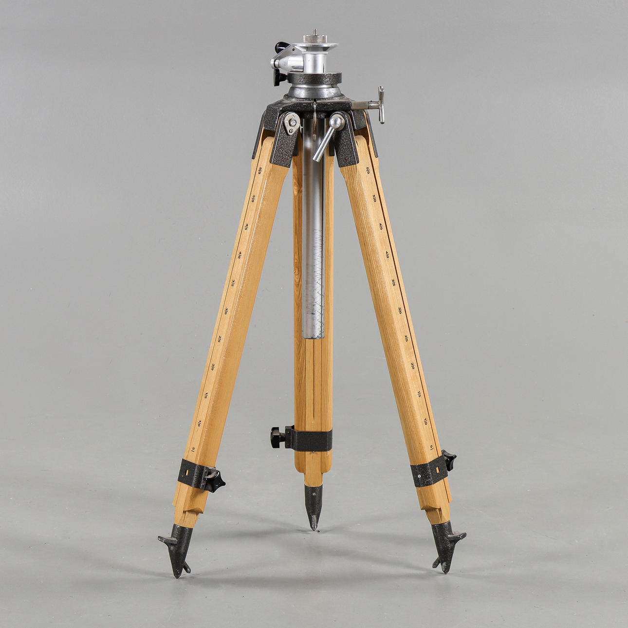 KAMERASTATIV 1900-talets andra hälft.