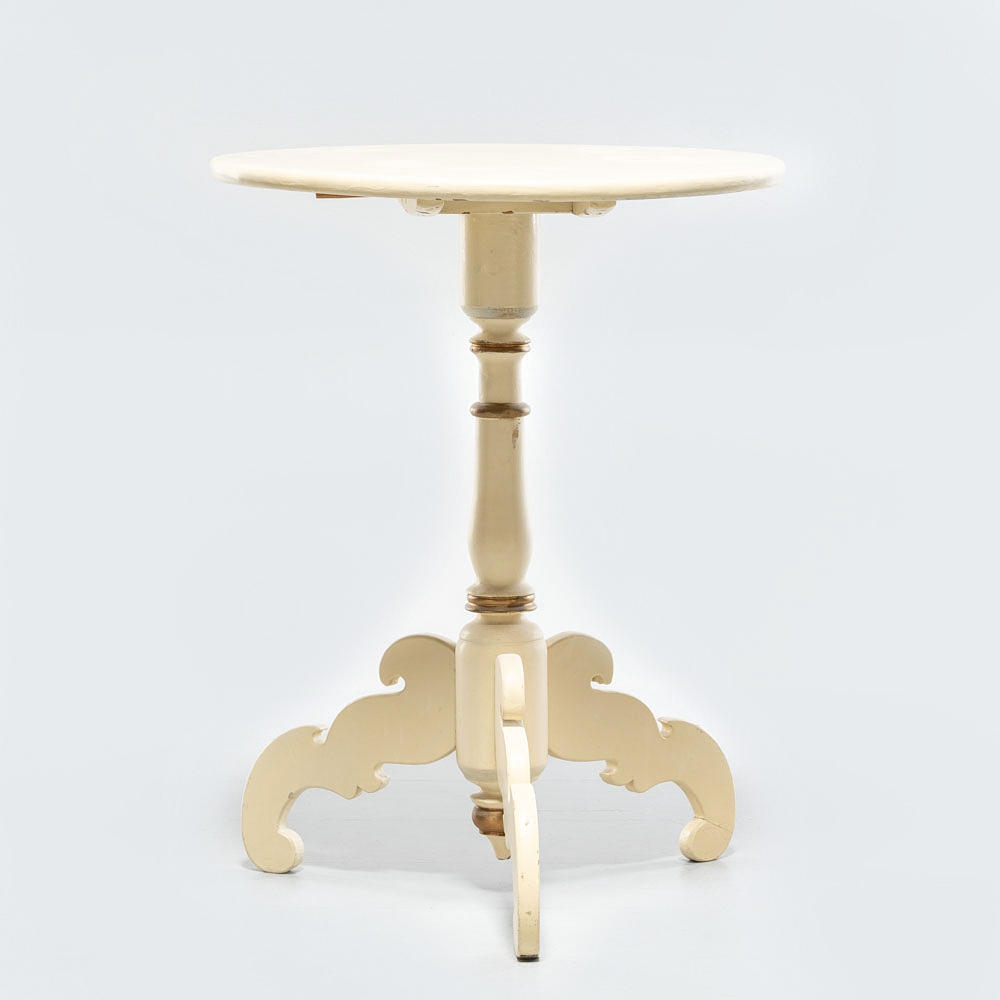 FOLDING TABLE. 19th century.