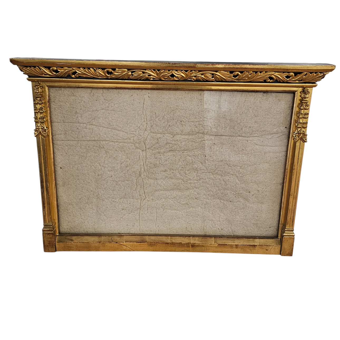 Antique frame in fine gold gilded wood with discreet semicolumns. Art ...