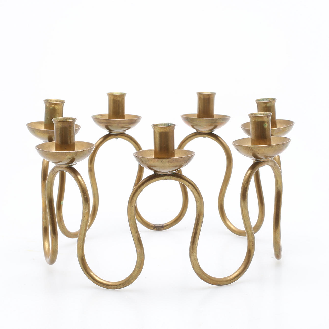 LJUSSTAKE för 7 ljus i mässing. Lars Holmström för Värmlands hemslöjd 1950-tal.