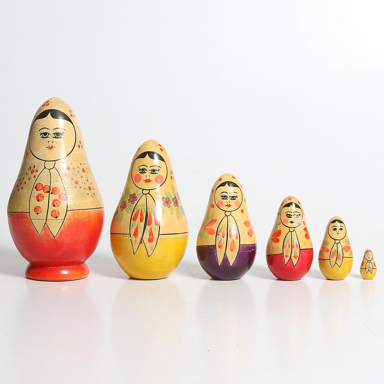 BABUSHKA, trä, 1900-tal.