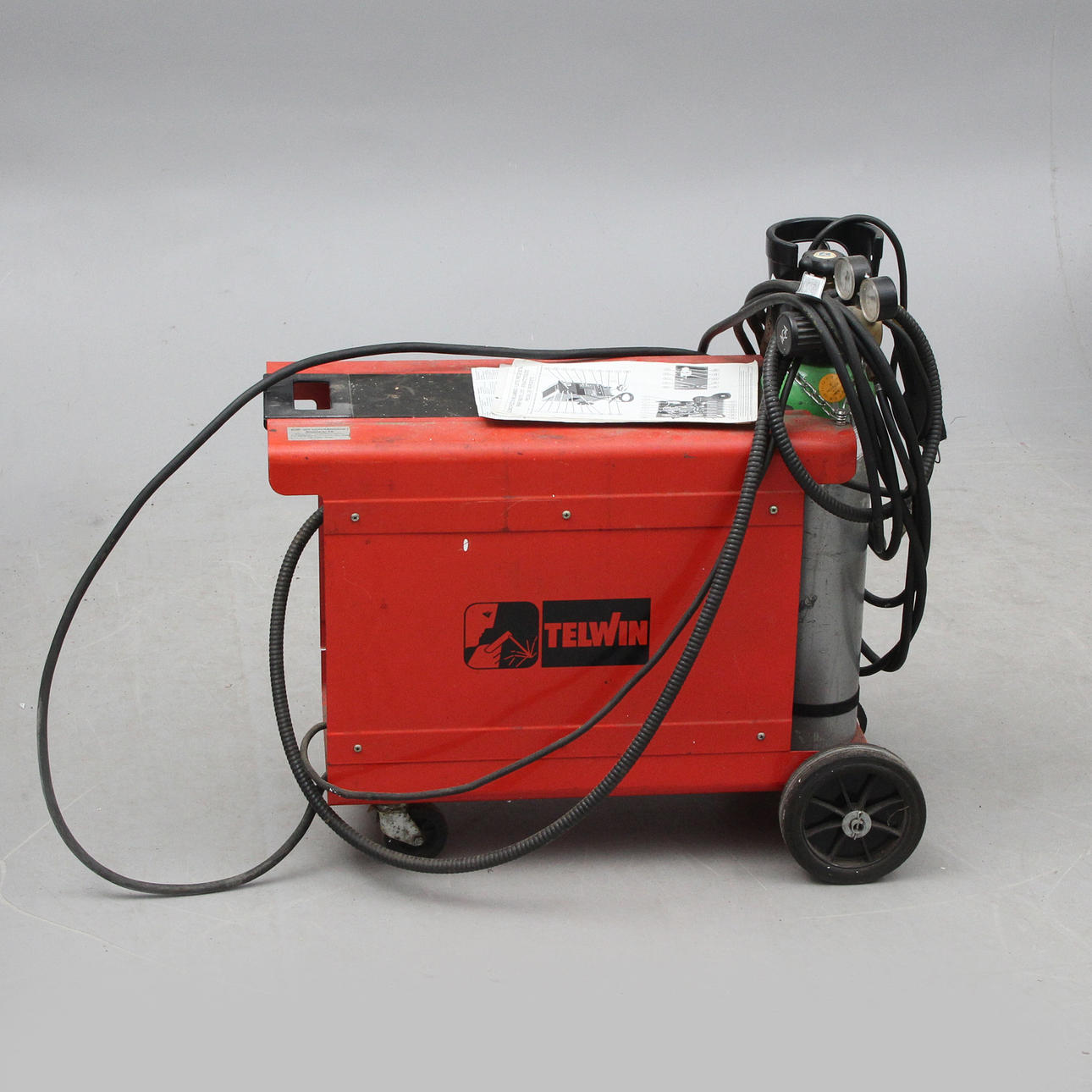 MIGSVETS without gas cylinder.