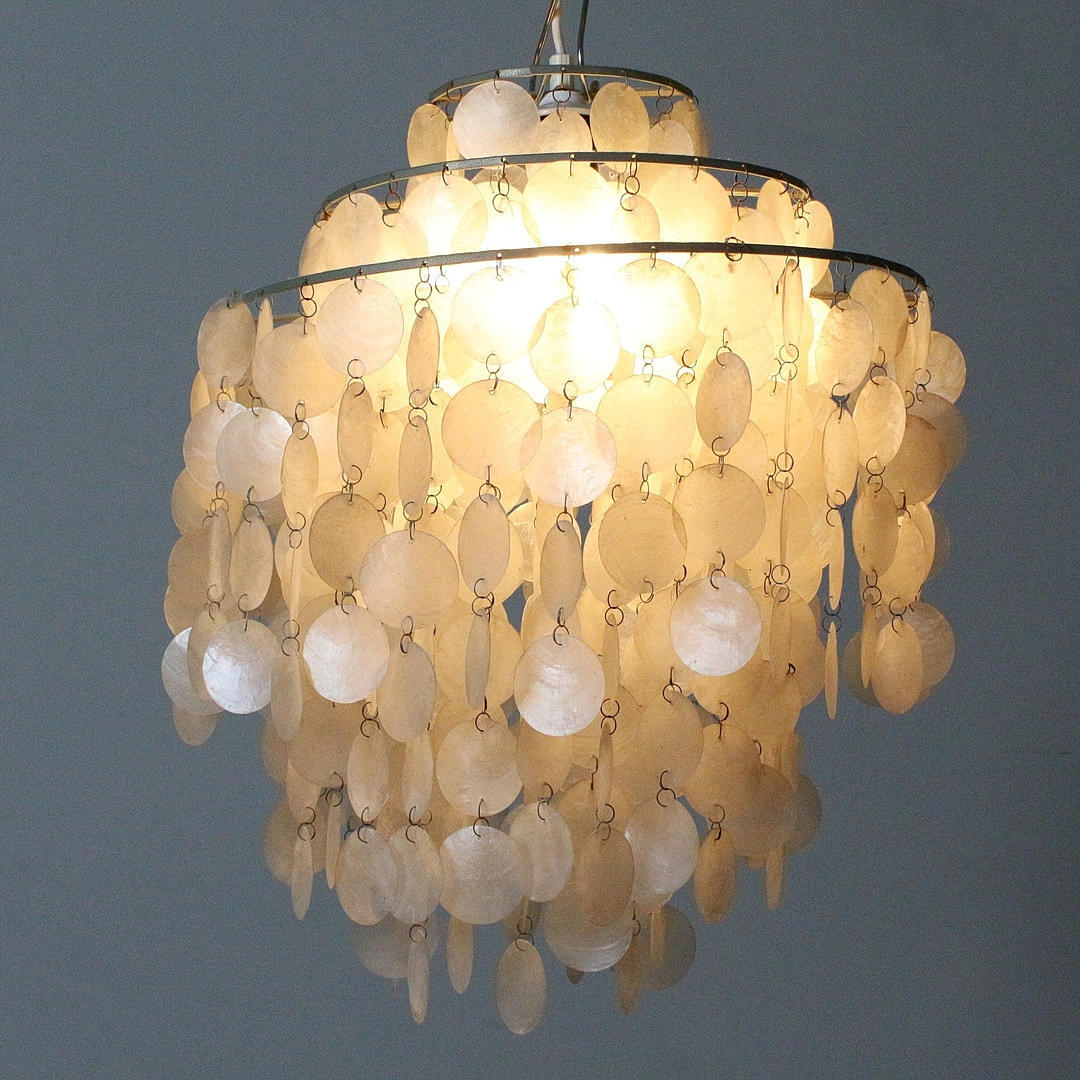 VERNER PANTON. Hanging lamp/ceiling lamp, shell, model: 'Fun', 1960s.