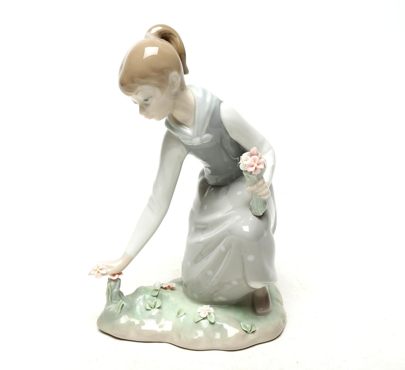 A porcelain figurine by Lladro.
