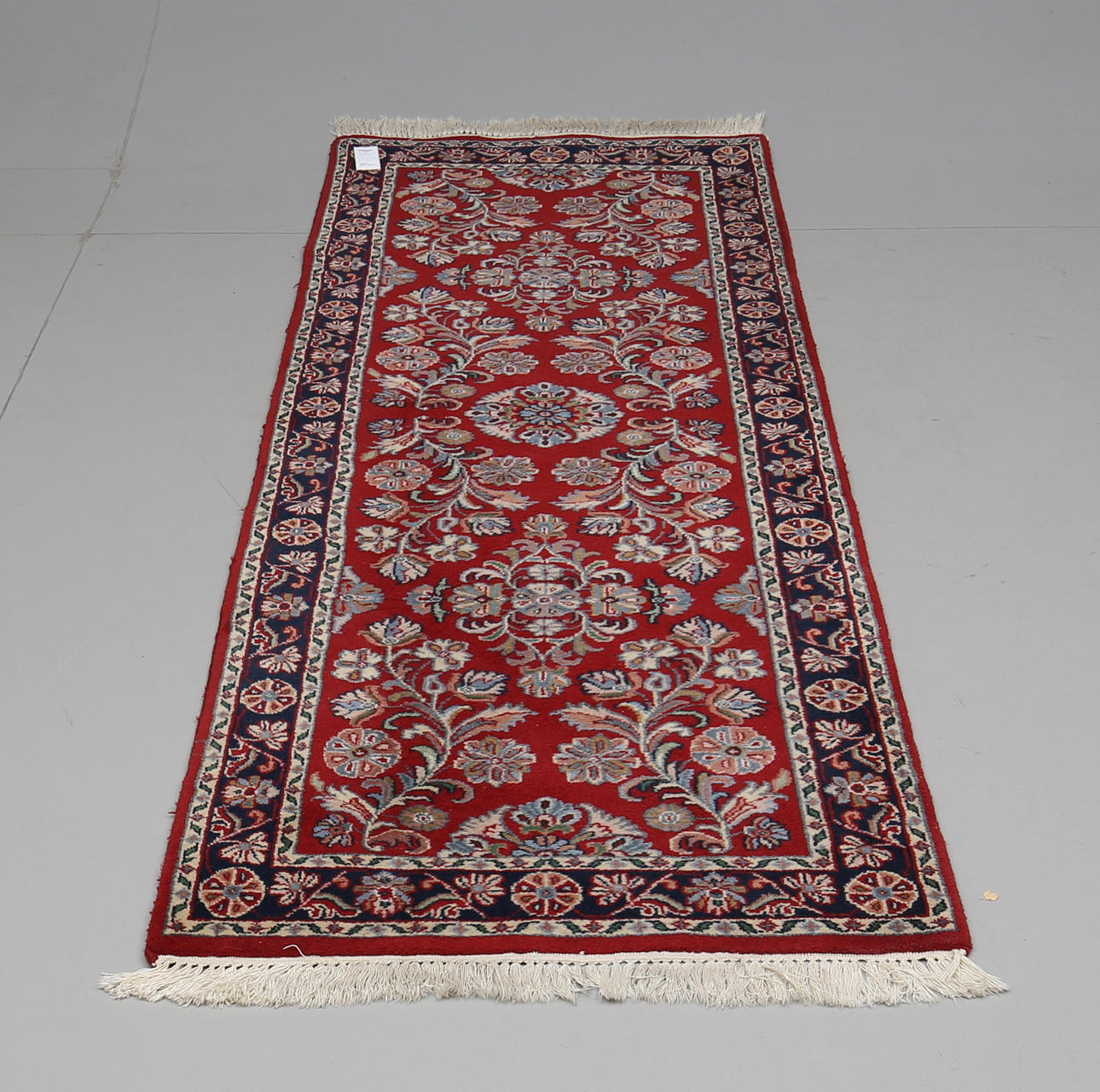 MATTA, orientalisk. Ca 237 x 81 cm.