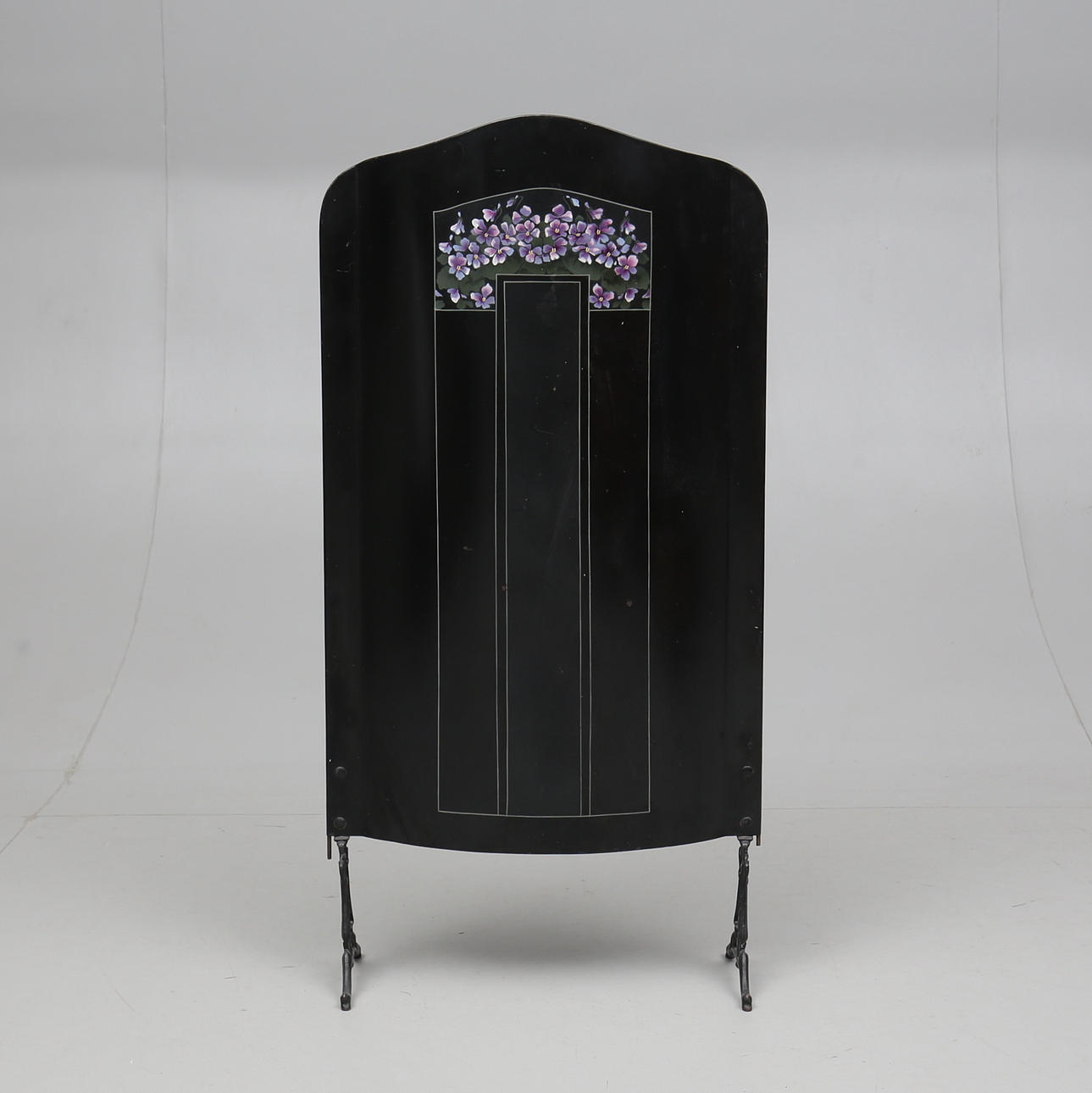 BRASSKÄRM, plåt och metall, 1900-talets första hälft.