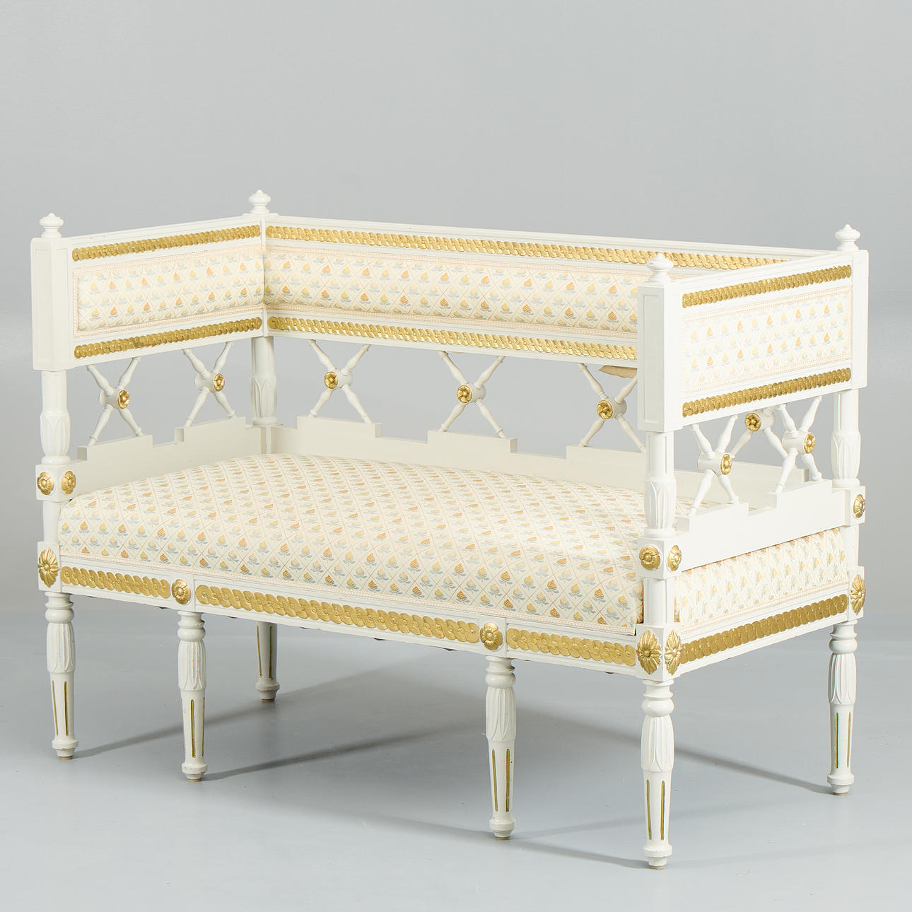 SOFFA. Sengustaviansk stil, 1900-talets mitt.