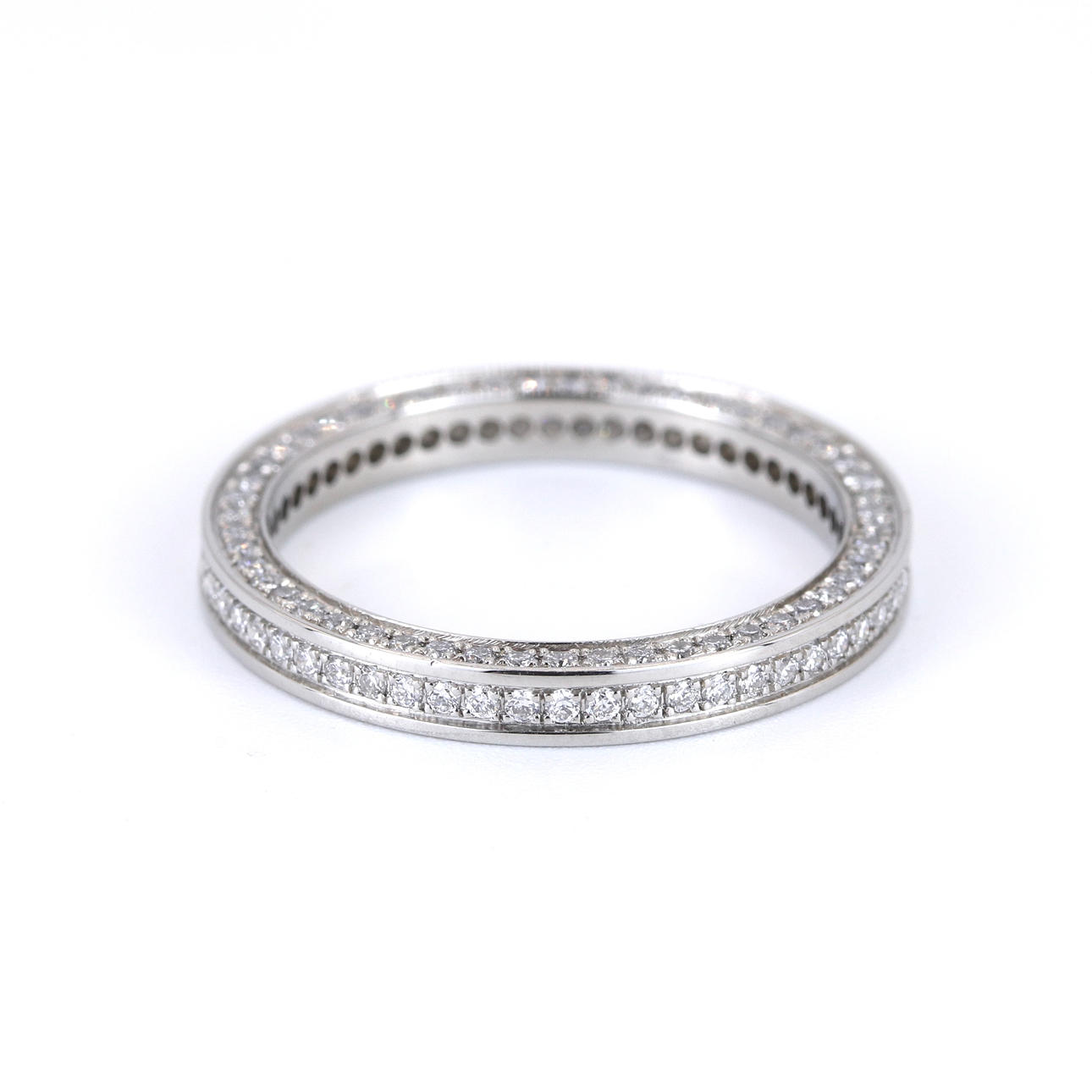 PLATINUM DIAMOND FULL ETERINTY RING.