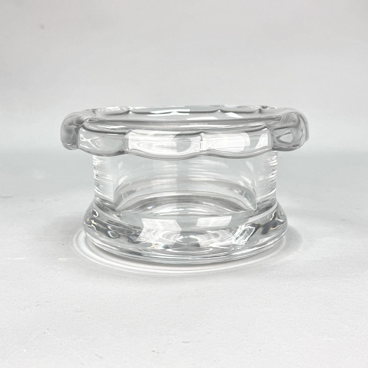 ORREFORS - Bowl crystal Signed, numbered 4258-121.