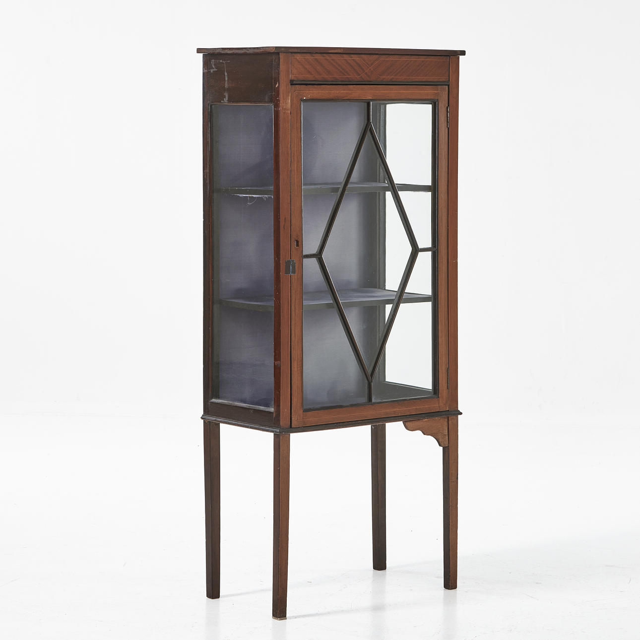 An early 20th century England display cabinet, mahogany. Furniture ...