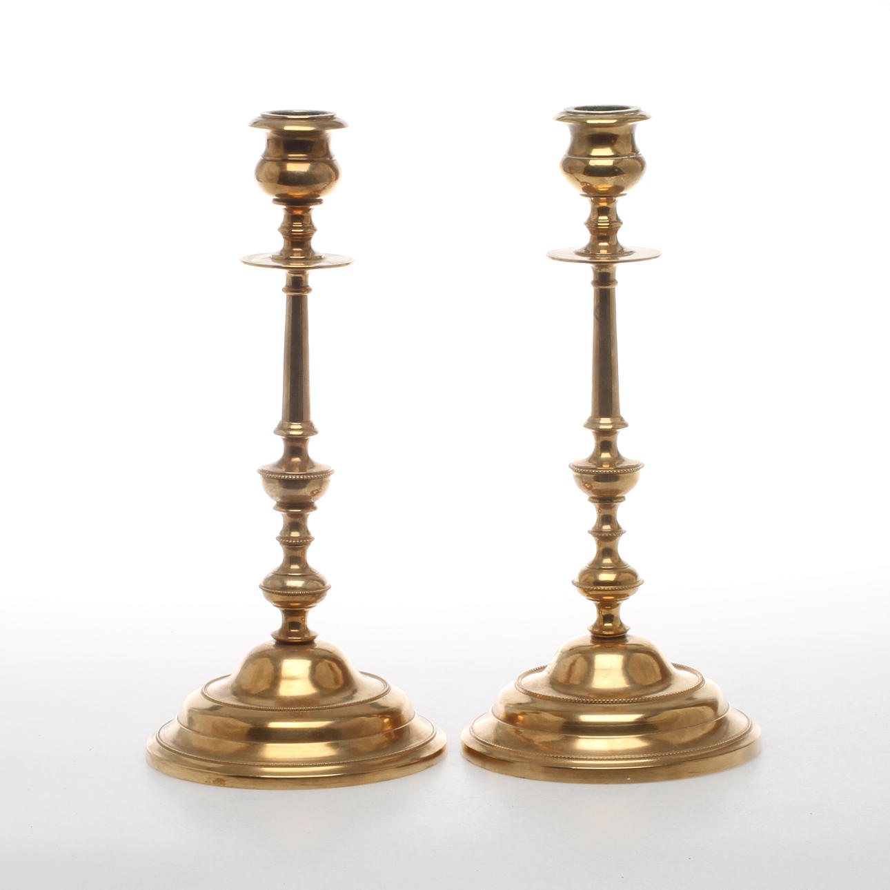 LJUSSTAKAR, 1 par, mässing, Nr. 102, Grillby metallfabrik.